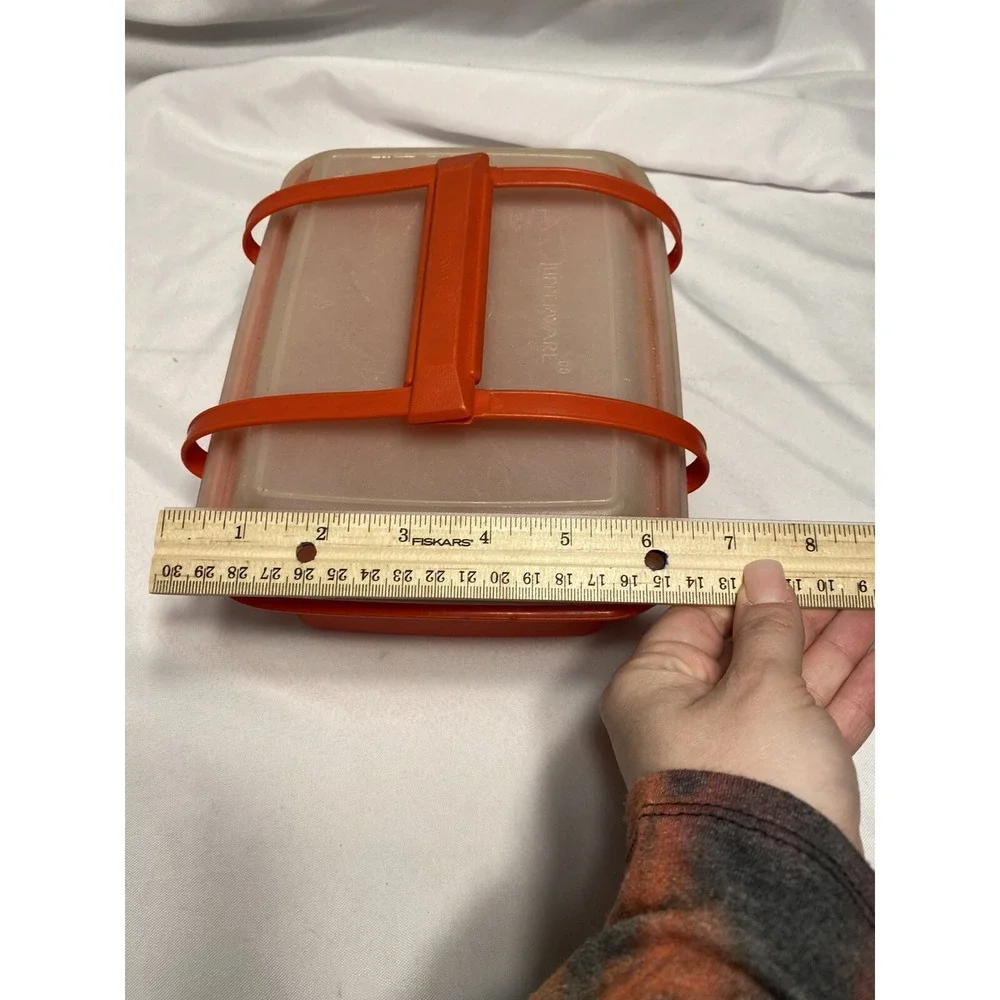 vintage‎ tupperware red container with handle